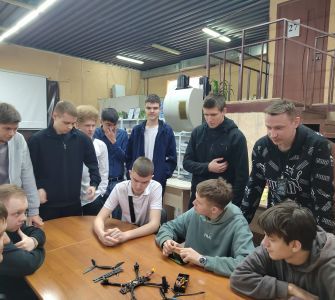 "Импульс-Атом" познакомил студентов с производством беспилотной техники "Импульс-Атом" познакомил студентов с производством беспилотной техники