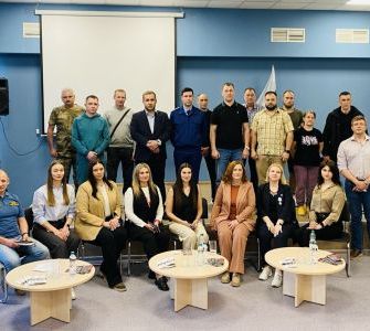 Импульс-Атом принял на завод героя СВО по итогам ярмарки вакансий Импульс-Атом принял на завод героя СВО по итогам ярмарки вакансий