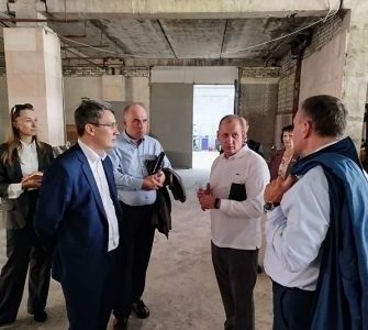 Алмаз Хакимов оценил потенциал развития "Импульс-Атом" в ТОР "Заречный" Алмаз Хакимов оценил потенциал развития "Импульс-Атом" в ТОР "Заречный"