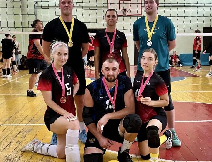 Волейбольная дружина «Импульс-Атом» одержала победу в микстах