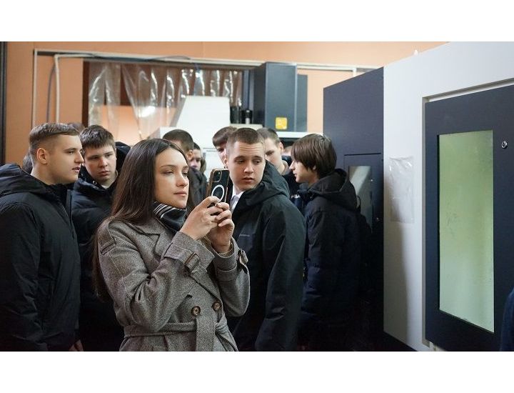 Будущие кадры для промышленности: студенты пензенского колледжа посетили завод "Импульс-Атом"