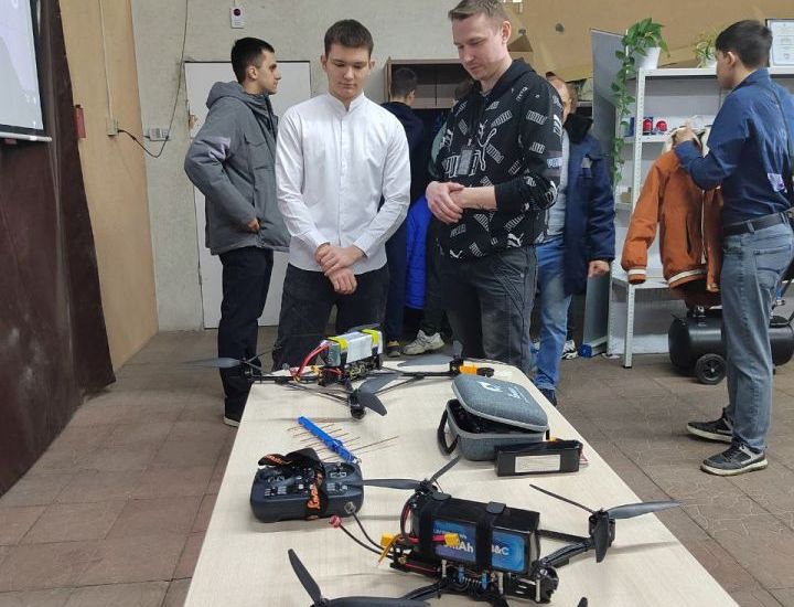 "Импульс-Атом" познакомил студентов с производством беспилотной техники
