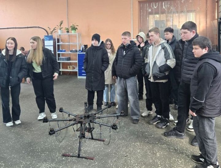Школьники из Колышлея изучили производство на заводе «Импульс-Атом» Школьники из Колышлея изучили производство на заводе «Импульс-Атом»