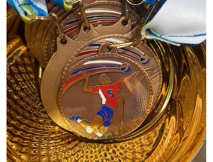 "Импульс-Атом" стали чемпиоами летнего волейбольного микст-турнира "Импульс-Атом" стали чемпиоами летнего волейбольного микст-турнира