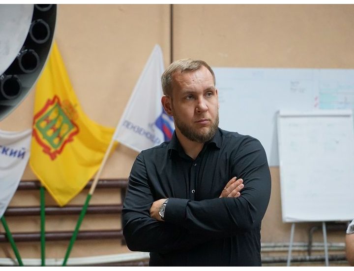 Глава Минэка Пензенской области Роман Трялин посетил завод "Импульс-Атом" Глава Минэка Пензенской области Роман Трялин посетил завод "Импульс-Атом"