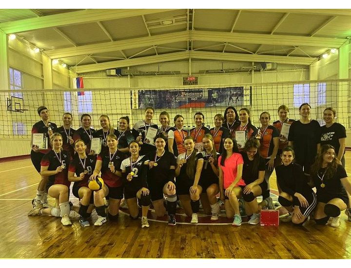 Волейбольная команда Импульс-Атом из Пензы стала призером чемпионата в Мордовии Волейбольная команда Импульс-Атом из Пензы стала призером чемпионата в Мордовии