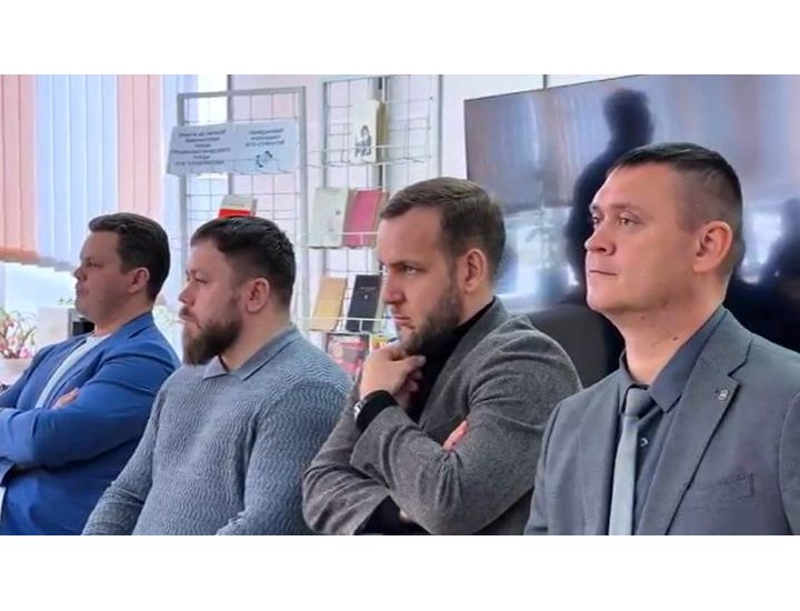 Валерий Чуйков встретился со студентами IT-колледжа в рамках проекта «Авторы дела»