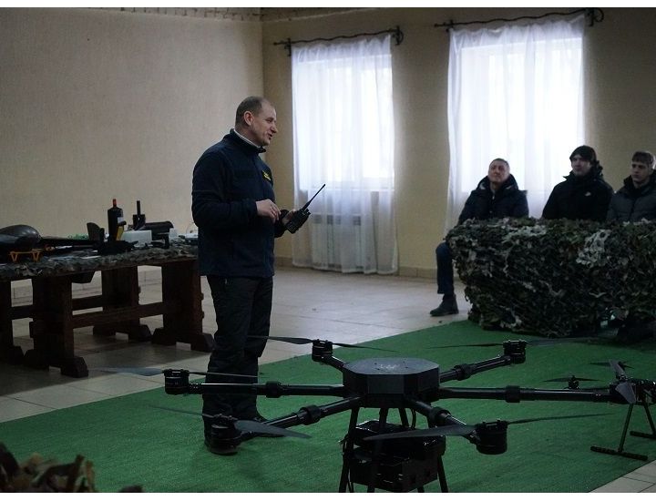 Завод "Импульс-Атом" провел обучение технологиям гражданских БПЛА для мокшанских студентов Завод "Импульс-Атом" провел обучение технологиям гражданских БПЛА для мокшанских студентов